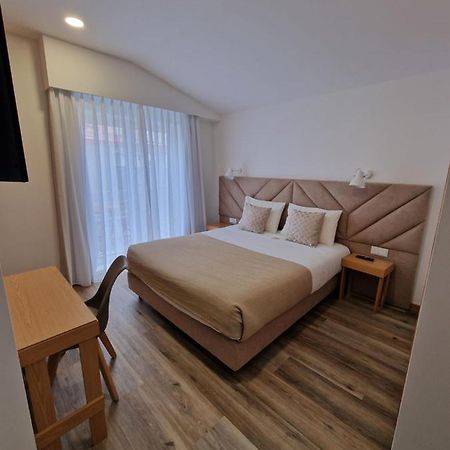 Soldouro Train Suites Авиеро Екстериор снимка