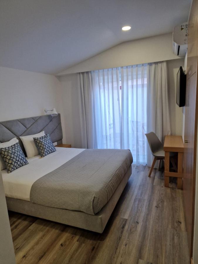 Soldouro Train Suites Авиеро Екстериор снимка