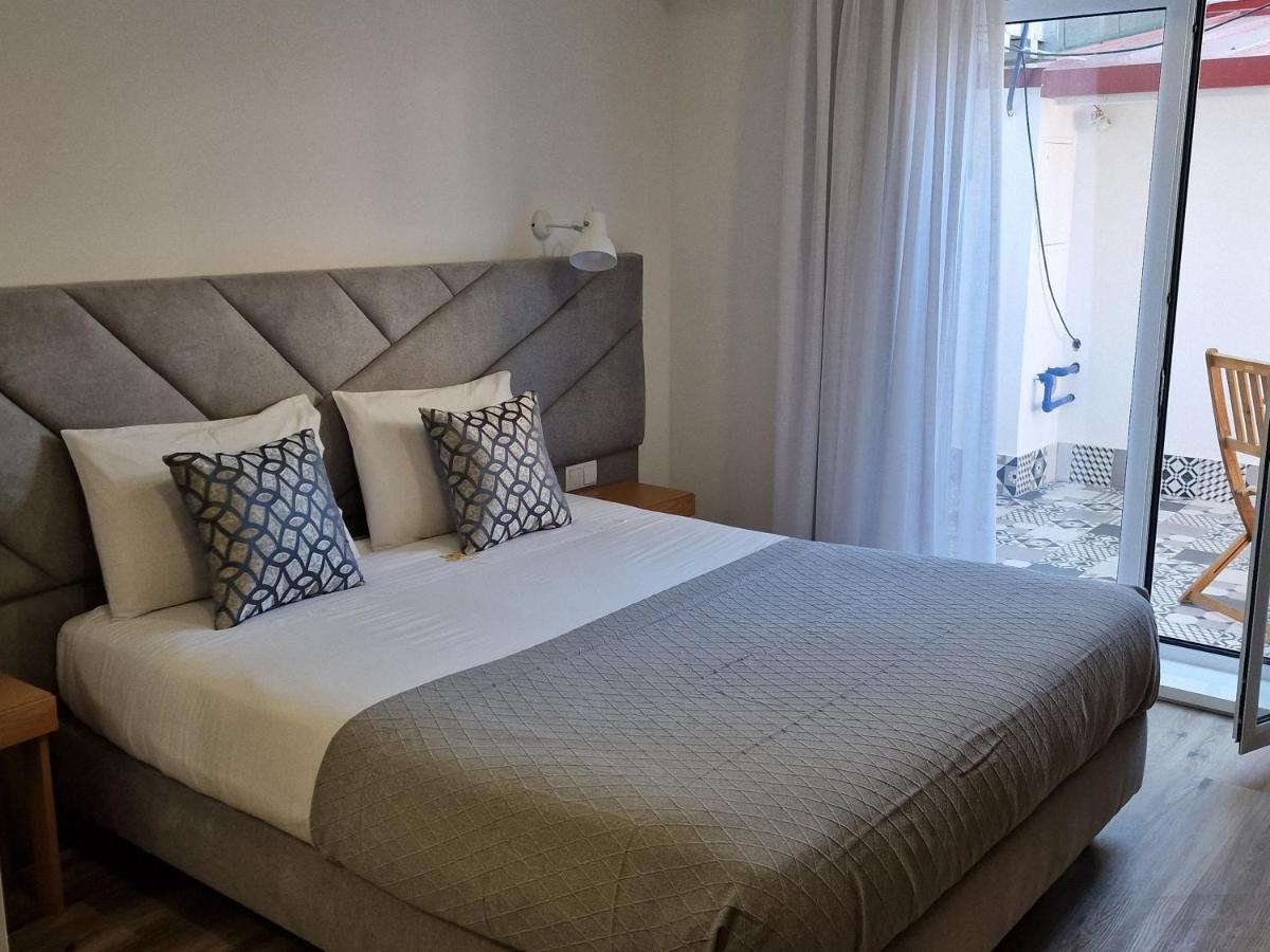 Soldouro Train Suites Авиеро Екстериор снимка