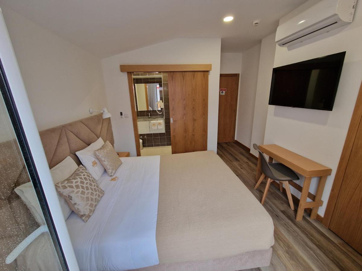 Soldouro Train Suites Авиеро Екстериор снимка
